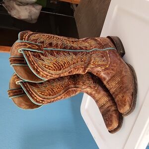 Ariat country western boots